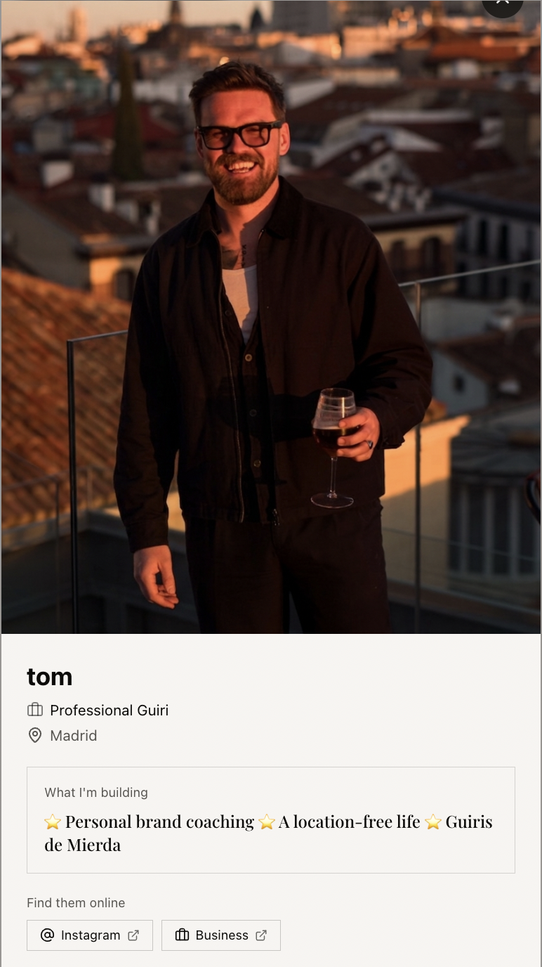 Example Golden Guiri Network profile: Tom, Professional Guiri based in Madrid, building personal brand coaching and Guiris de Mierda